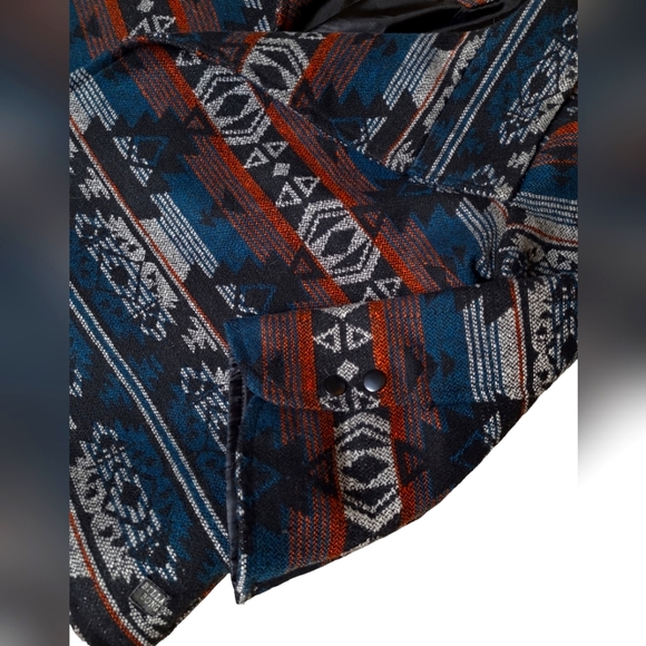 NWOT Billabong Tribal Print Cropped Jacket, Aztec Print Fashion Coat, Sz SMALL - Picture 7 of 10